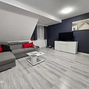 https://apartament-jurks.karpacz-hotel.com