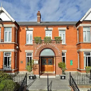 Maples House Irland