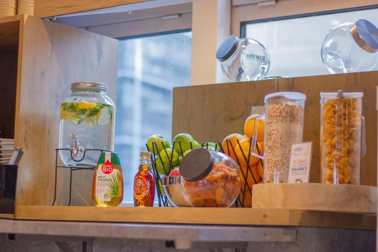Ibis Budget Porte D'Orleans París 2*,